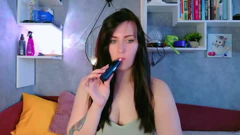 liya_gorgeous online show from May 13, 12:22 pm