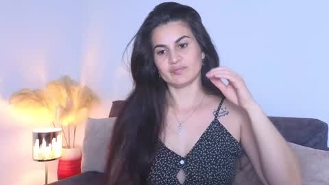 Snapshot of liz_devine chatting on February 4, 2:21 pm liz online show from February 4, 2:21 pm
