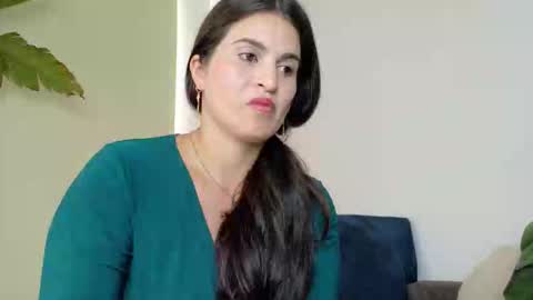 liz online show from November 25, 4:09 pm