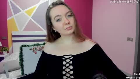 Girl next door online show from December 4, 12:36 pm