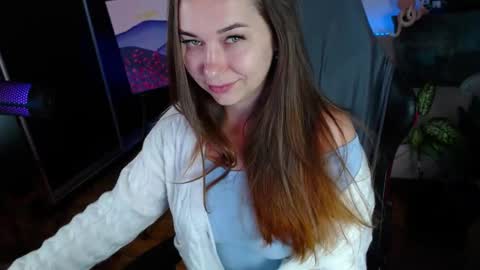 LIzaSwan online show from October 5, 2:44 pm