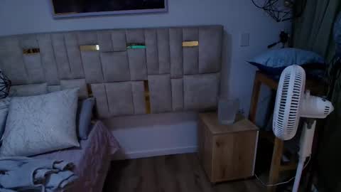 Lizz  online show from November 28, 12:19 pm