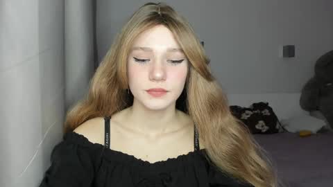 lizza_a online show from March 27, 5:24 pm