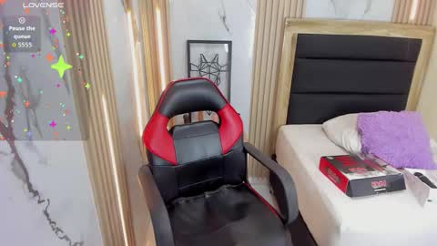        online show from January 8, 7:40 pm