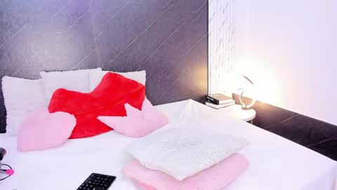 I am Lizz online show from May 5, 12:19 pm