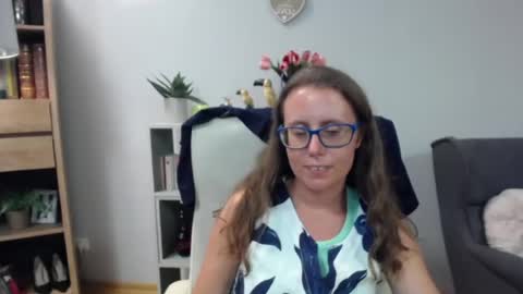 Lizzy online show from June 29, 10:15 am