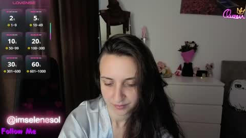 Lizzy Palmer online show from May 16, 4:04 am