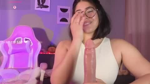 Pamela online show from May 25, 7:35 pm