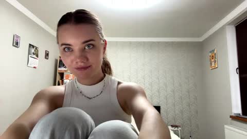 logancadarette online show from March 28, 12:48 pm