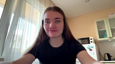 logancadarette online show from April 8, 11:34 am