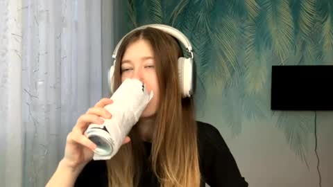 Kate online show from March 29, 11:42 am