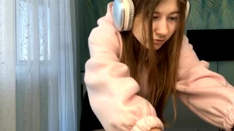 Kate online show from March 30, 11:43 am