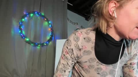 lola_belgium online show from January 23, 5:21 pm