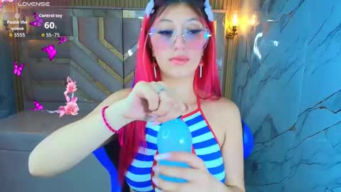 Lola online show from November 11, 7:44 pm