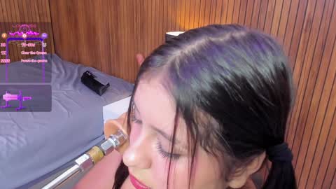 lola online show from December 20, 11:32 am