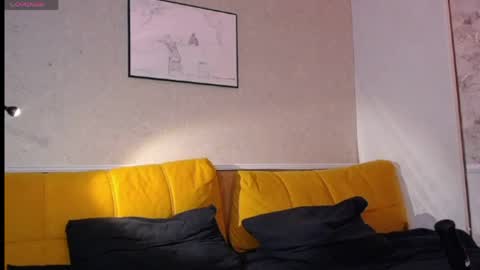 Lola online show from April 3, 4:05 pm