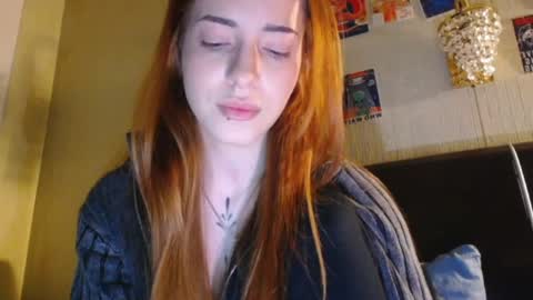 Lola online show from February 24, 10:58 pm