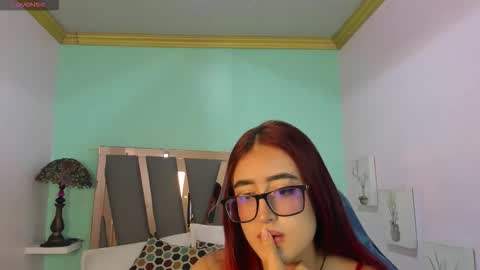 L O L I T A online show from February 8, 3:16 pm