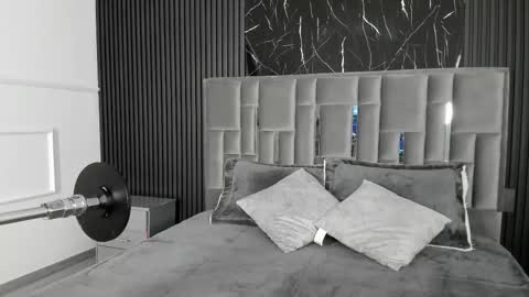 Lola Angel online show from January 12, 8:03 pm