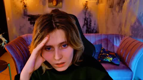 Snapshot of lolaasmus chatting on January 29, 3:26 pm I consider myself the god Loki but life just calls me LOL online show from January 29, 3:26 pm