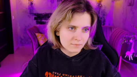 Snapshot of lolaasmus chatting on January 3, 3:12 pm I consider myself the god Loki but life just calls me LOL online show from January 3, 3:12 pm