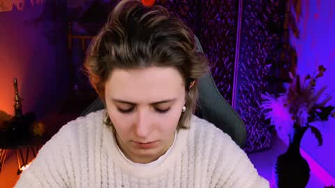 Snapshot of lolaasmus chatting on December 7, 2:02 pm I consider myself the god Loki but life just calls me LOL online show from December 7, 2:02 pm