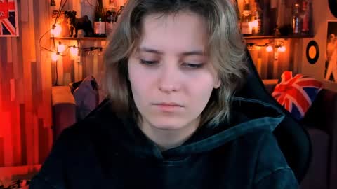 Snapshot of lolaasmus chatting on December 18, 3:33 pm I consider myself the god Loki but life just calls me LOL online show from December 18, 3:33 pm