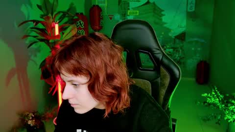 Snapshot of lolaasmus chatting on March 11, 5:02 am I consider myself the god Loki but life just calls me LOL online show from March 11, 5:02 am