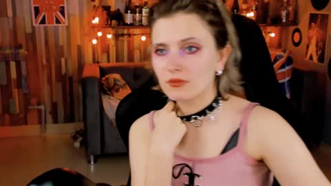 Snapshot of lolaasmus chatting on December 11, 3:05 pm I consider myself the god Loki but life just calls me LOL online show from December 11, 3:05 pm
