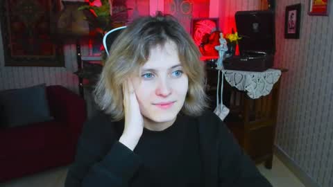 Snapshot of lolaasmus chatting on December 30, 1:14 pm I consider myself the god Loki but life just calls me LOL online show from December 30, 1:14 pm