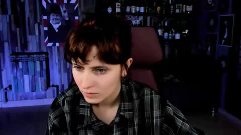 Snapshot of lolaasmus chatting on September 27, 10:00 am I consider myself the god Loki but life just calls me LOL online show from September 27, 10:00 am