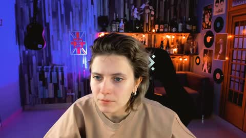 Snapshot of lolaasmus chatting on December 10, 5:07 am I consider myself the god Loki but life just calls me LOL online show from December 10, 5:07 am