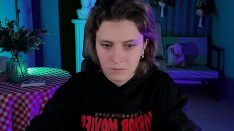 Snapshot of lolaasmus chatting on December 3, 5:12 pm I consider myself the god Loki but life just calls me LOL online show from December 3, 5:12 pm