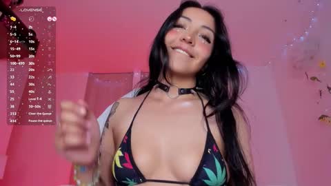  Lola Berry  online show from October 21, 3:05 pm