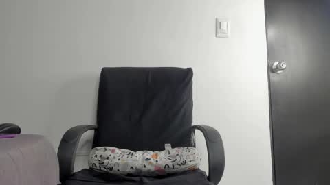 lolabunnysc online show from May 14, 2:12 pm