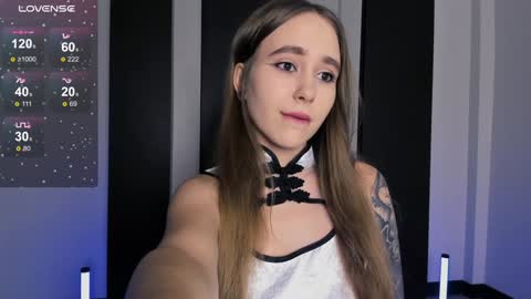 Snapshot of lolabunnyz chatting on January 11, 6:44 pm Lola3 online show from January 11, 6:44 pm