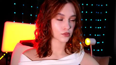 lolalemona online show from May 15, 10:18 am