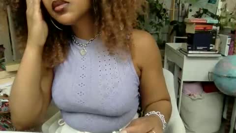 Lola Lustful online show from May 22, 2:04 pm