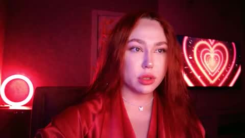 Lola online show from November 8, 12:21 pm