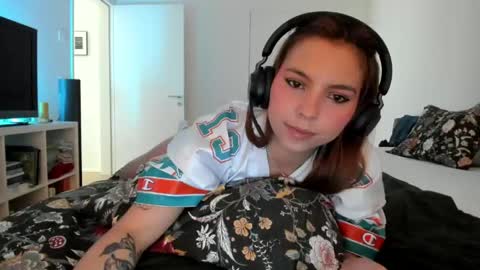 Lola doll online show from April 27, 3:09 pm