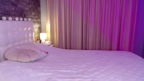 Victoria online show from November 29, 3:38 pm