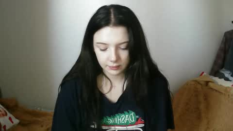 Snapshot of lollylol11 chatting on September 14, 10:02 am Lilly online show from September 14, 10:02 am