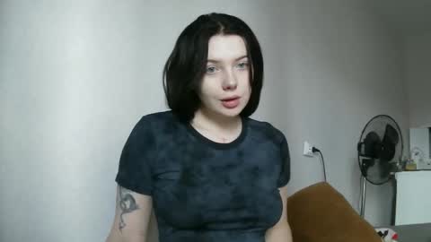 Snapshot of lollylol11 chatting on September 13, 8:44 am Lilly online show from September 13, 8:44 am