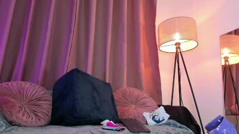 Lolly online show from May 23, 3:27 am