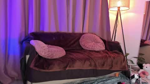 Lolly online show from May 15, 5:00 am