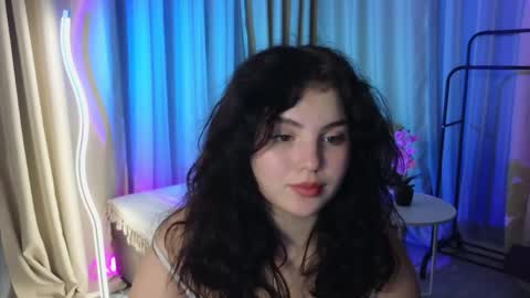 lollyy_pop online show from June 5, 6:52 am