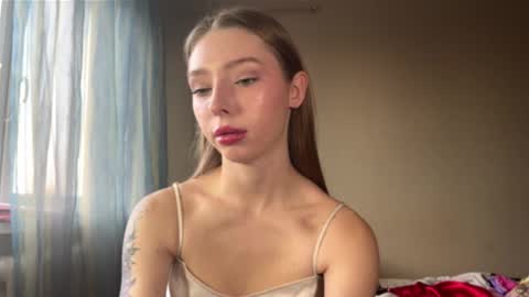 Lili online show from March 23, 3:07 pm