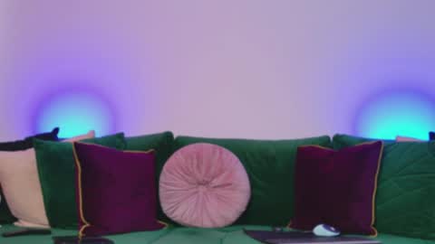Miss online show from May 11, 4:04 pm