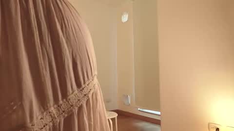 Deborah Daz online show from December 3, 3:25 pm