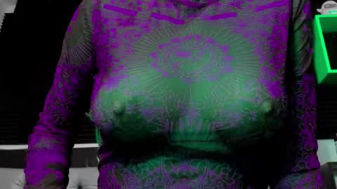 Lore Depp online show from October 12, 7:00 am